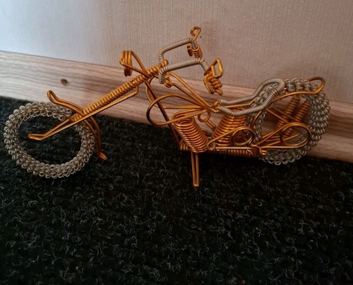 Handgefertigtes draht motorrad - handgefertigtes,